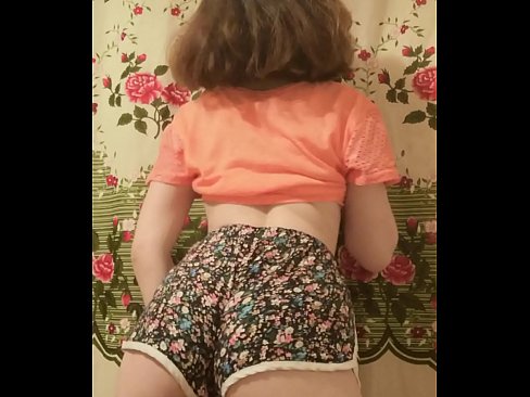 ❤️ Sexet ung babe laver en striptease ved at filme sine shorts på kamera Hård porno at da.extratorrents.top ❌️❤