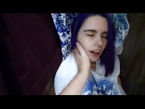 ❤️ Fandt min søster i skabet og hjalp hende med at komme Hård porno at da.extratorrents.top ❌️❤